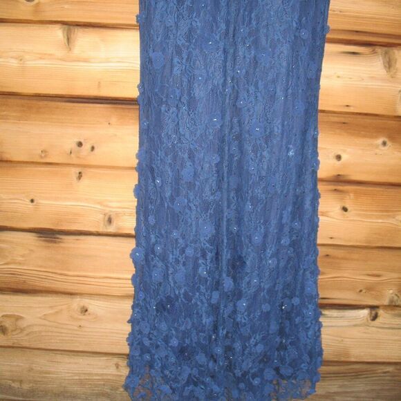 MAC DUGGAL 67711 Navy Floral Applique Boat Neck Cap Sleeve Gown - Picture 11 of 12